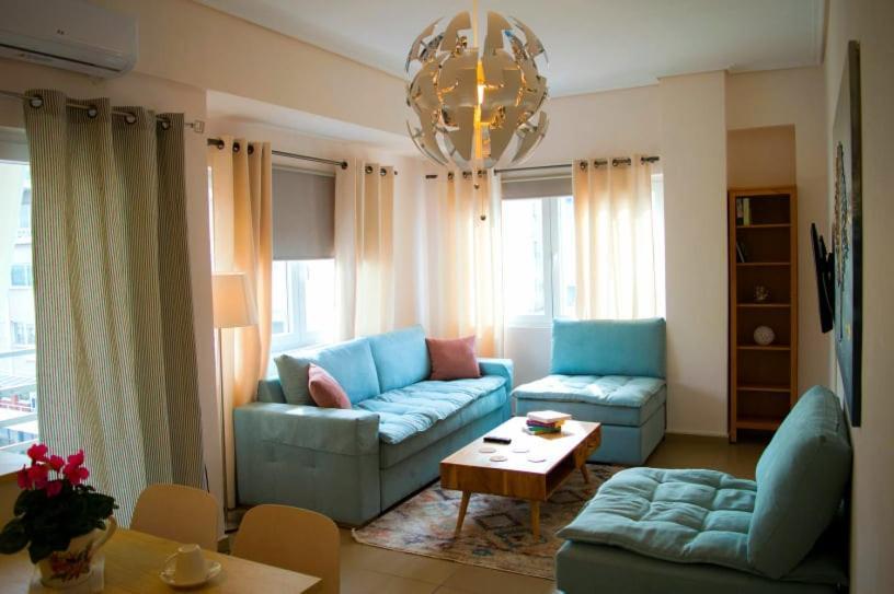 Sunny Central Luxury Apartment Волос Екстериор снимка
