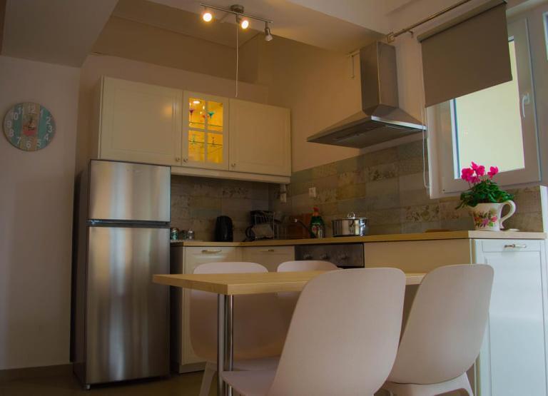 Sunny Central Luxury Apartment Волос Екстериор снимка