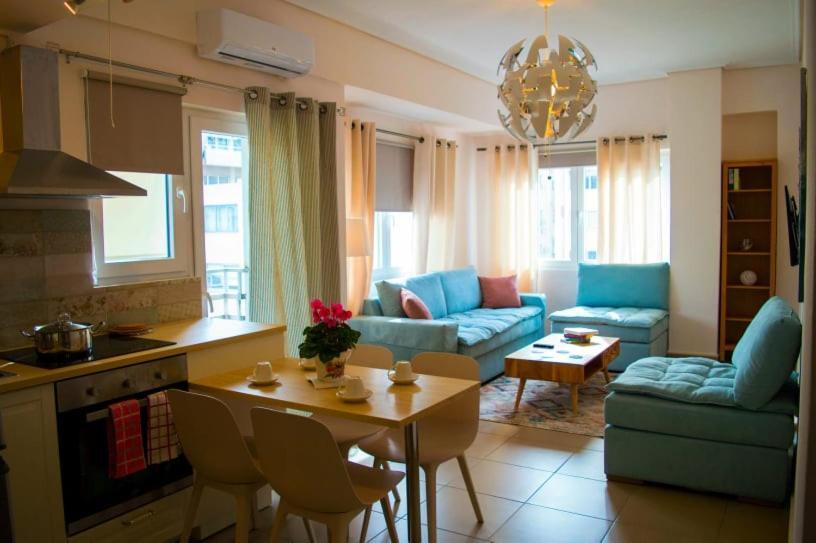 Sunny Central Luxury Apartment Волос Екстериор снимка