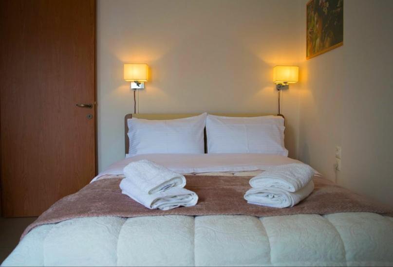 Sunny Central Luxury Apartment Волос Екстериор снимка